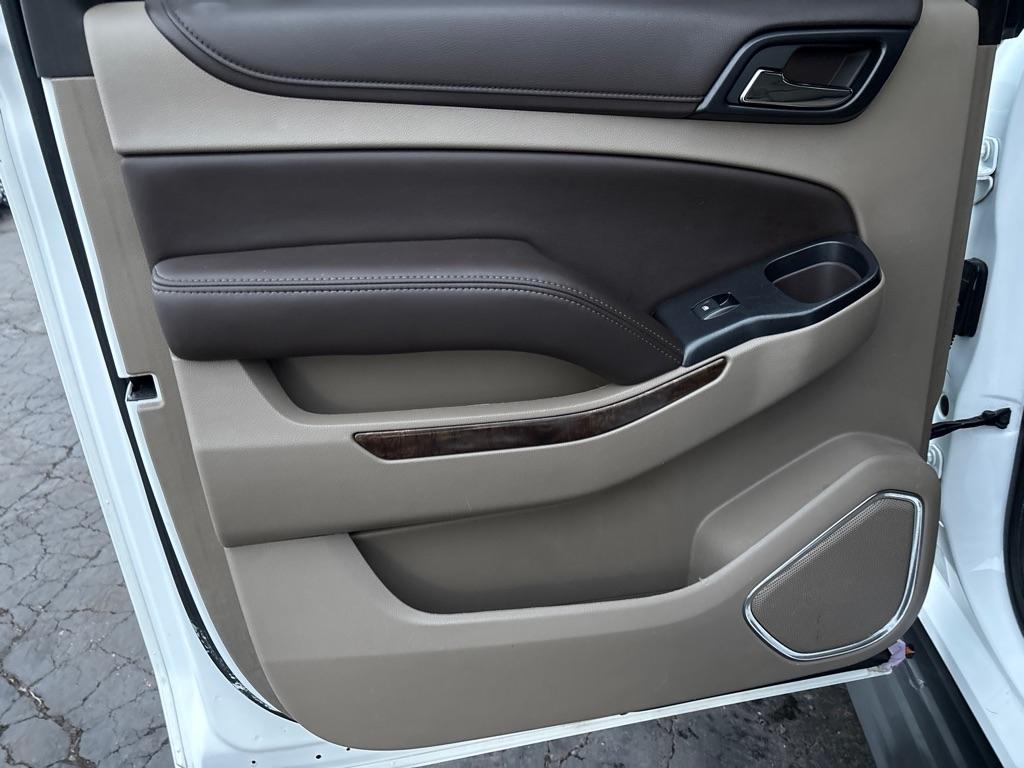 Chevrolet Suburban LT 4WD 2015