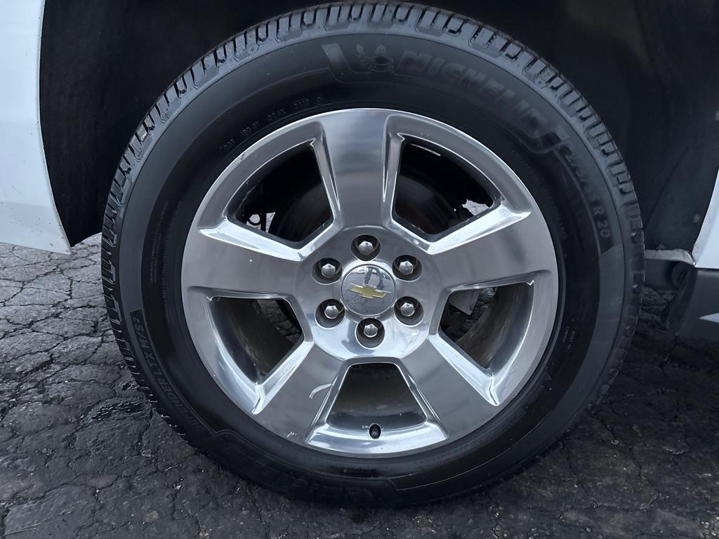 Chevrolet Suburban LT 4WD 2015