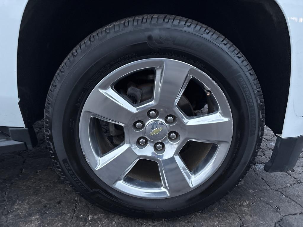 Chevrolet Suburban LT 4WD 2015