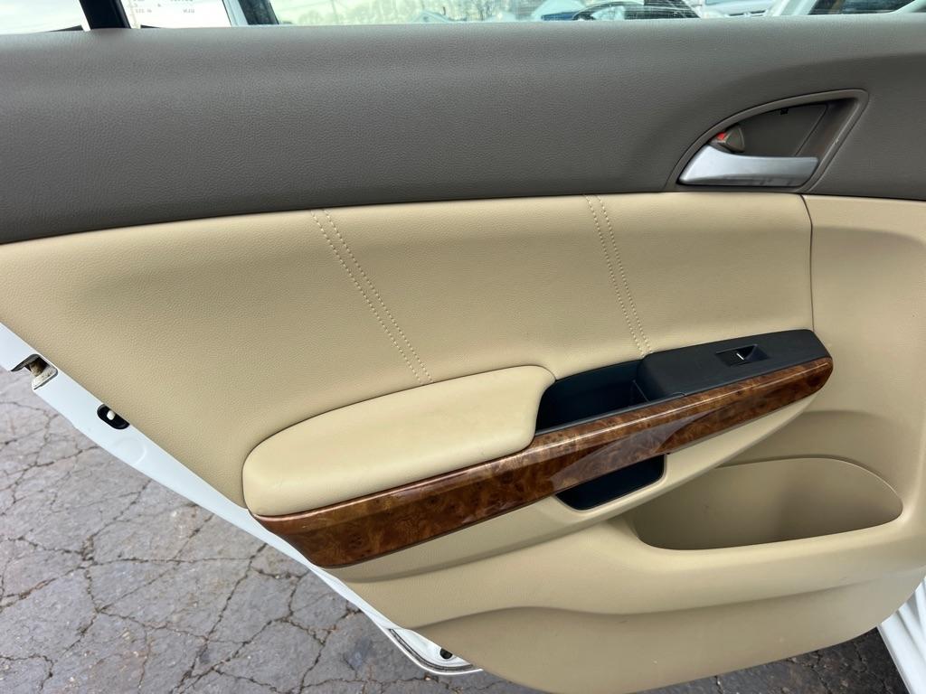 Honda Accord EX-L Sedan AT 2010