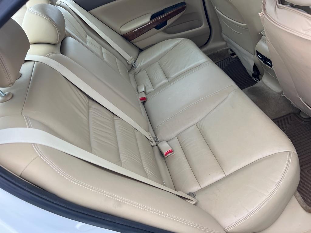 Honda Accord EX-L Sedan AT 2010