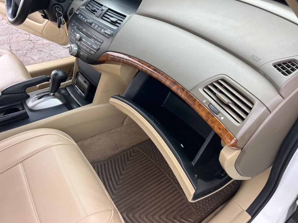 Honda Accord EX-L Sedan AT 2010