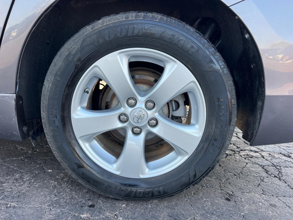 Toyota Sienna LE 8-Passenger 2017