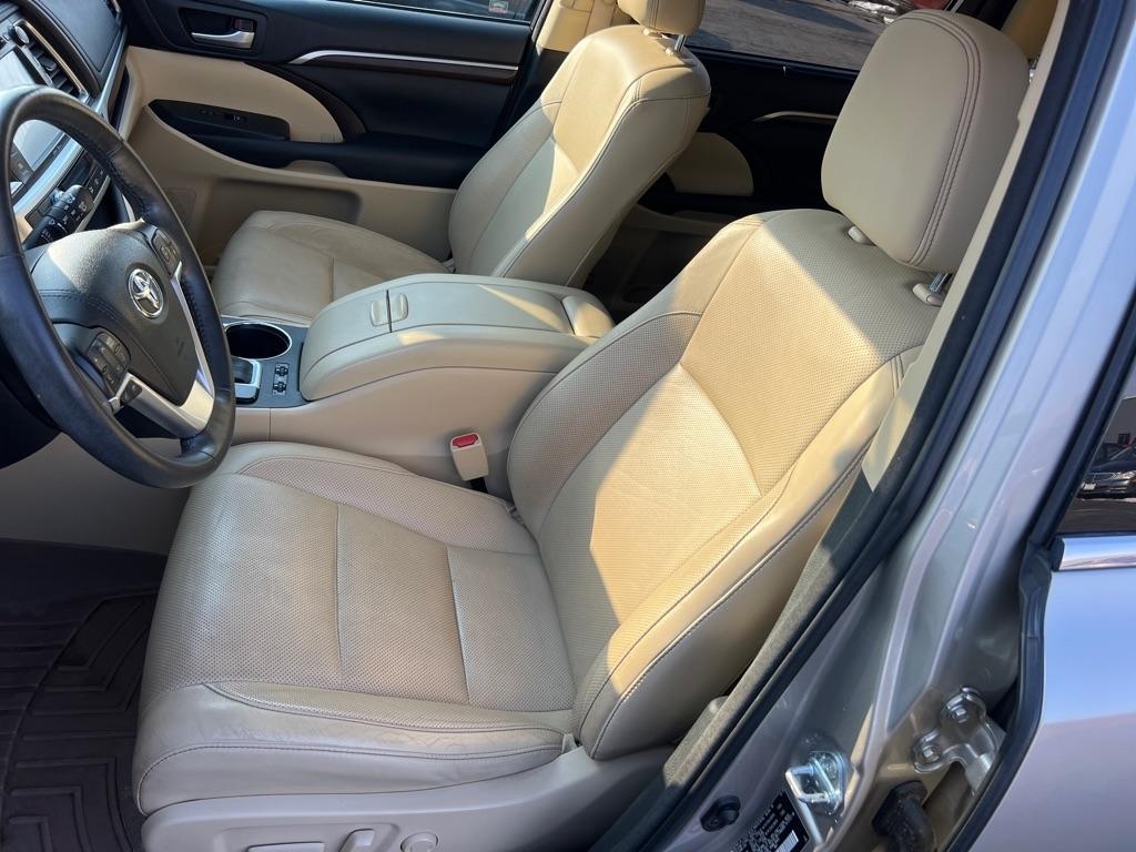 Toyota Highlander Limited AWD V6 2015