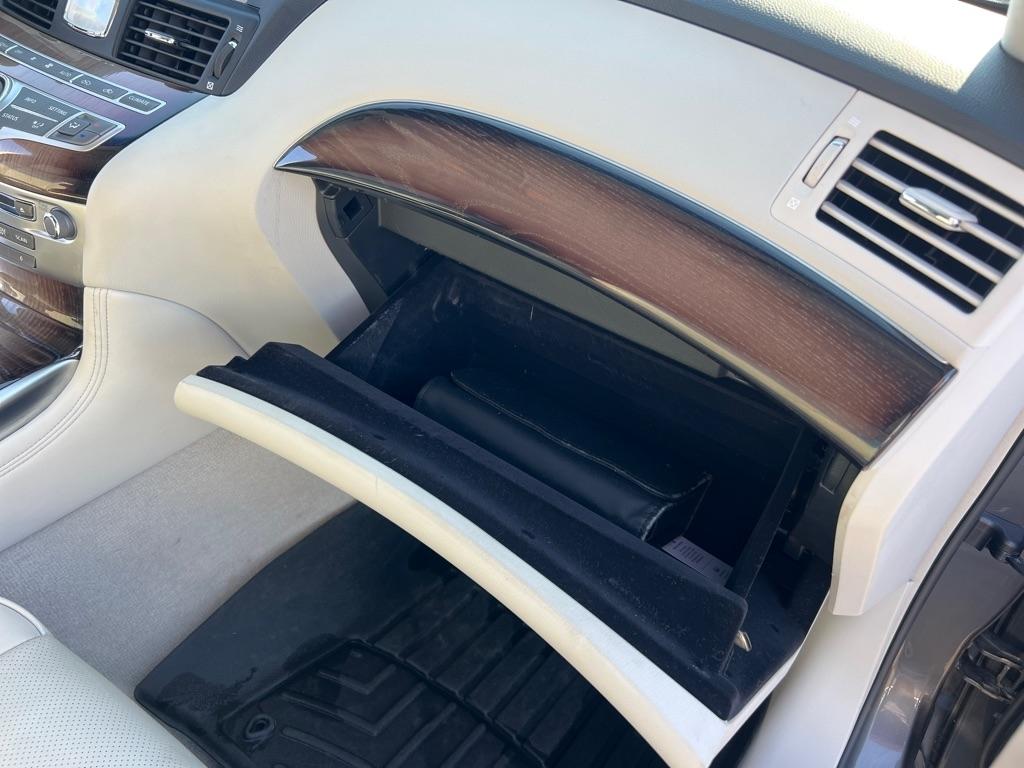 Infiniti Q70 L 3.7 AWD 2015