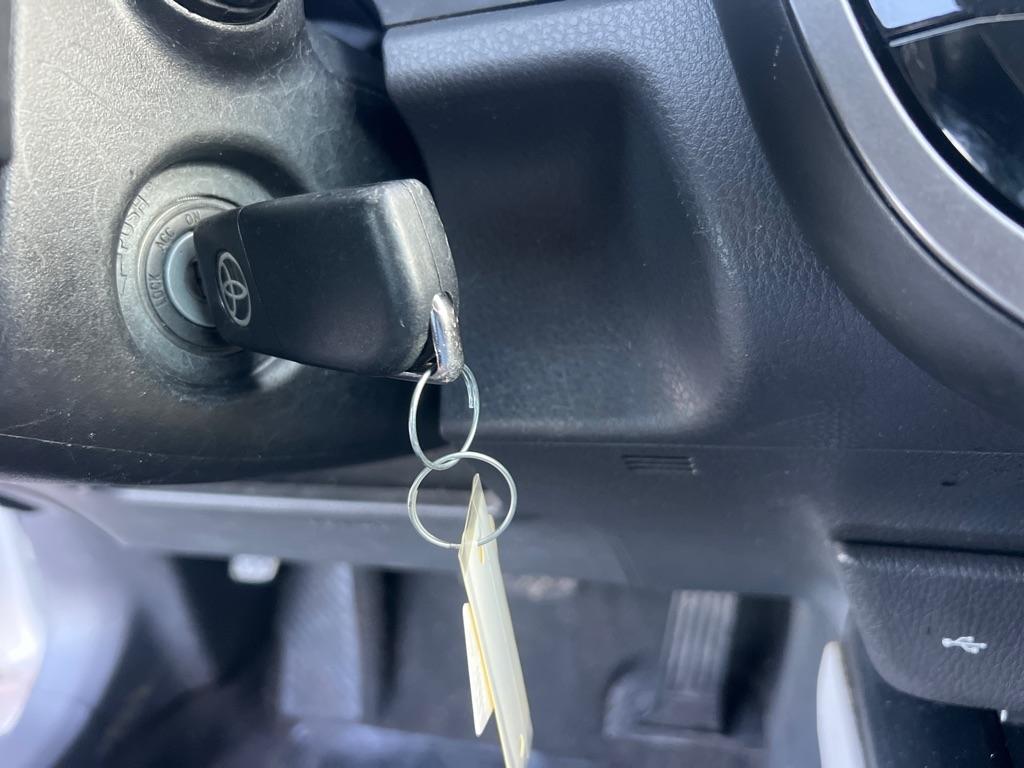 Toyota Camry SE 2020