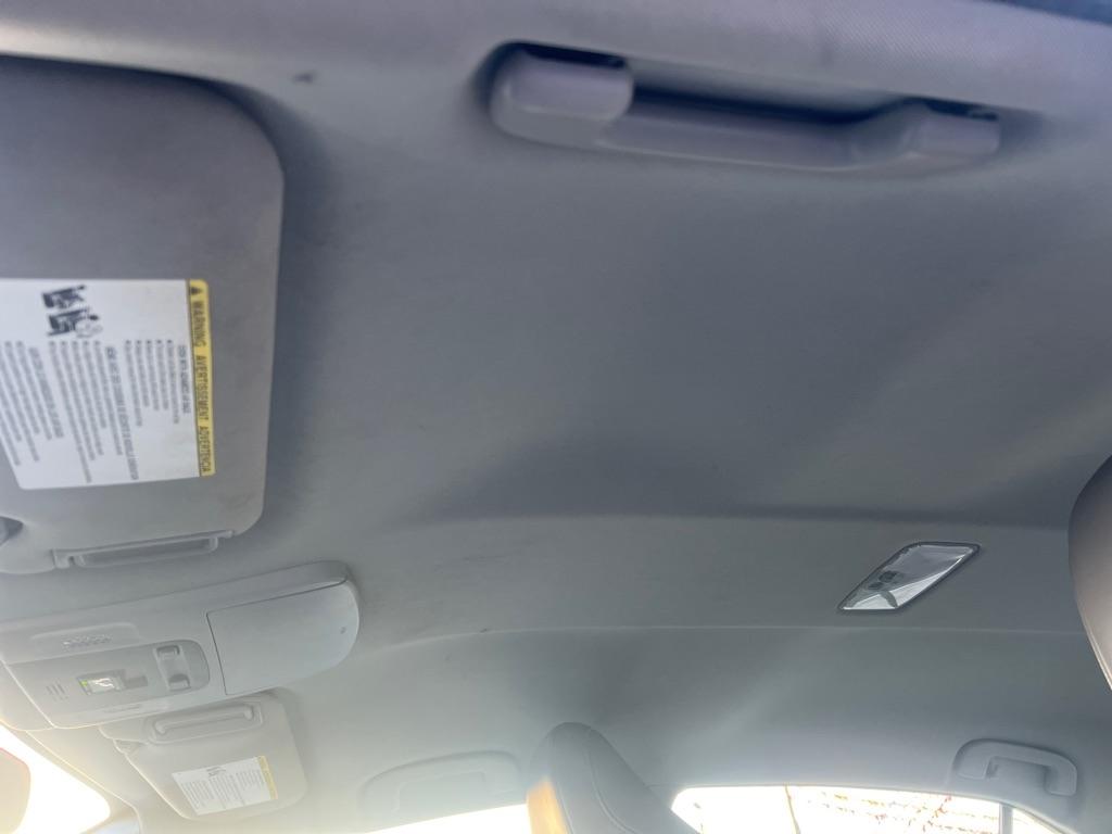 Toyota Camry SE 2020