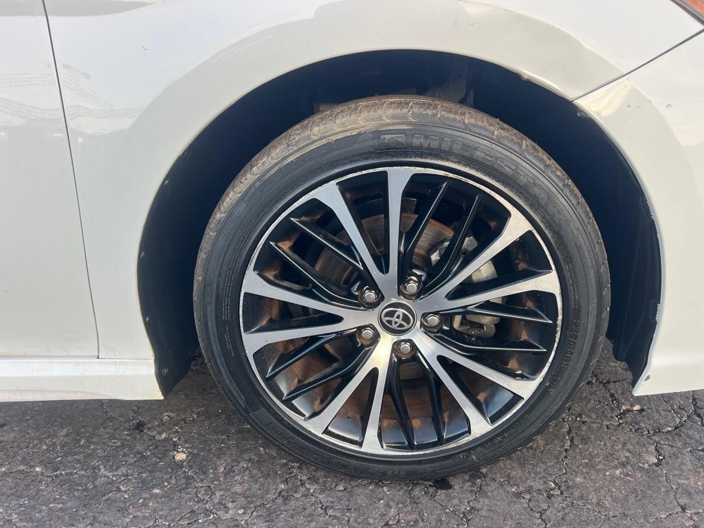 Toyota Camry SE 2020