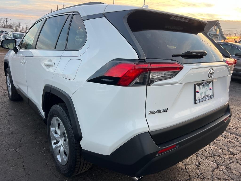 Toyota RAV4 LE 2019