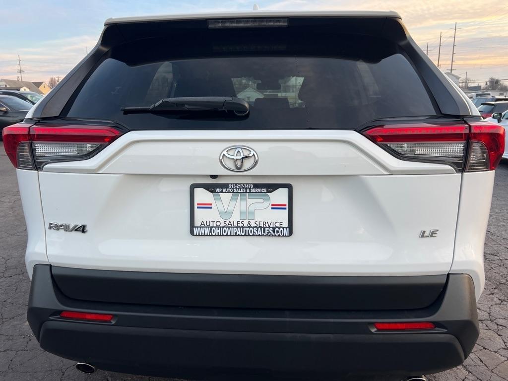 Toyota RAV4 LE 2019