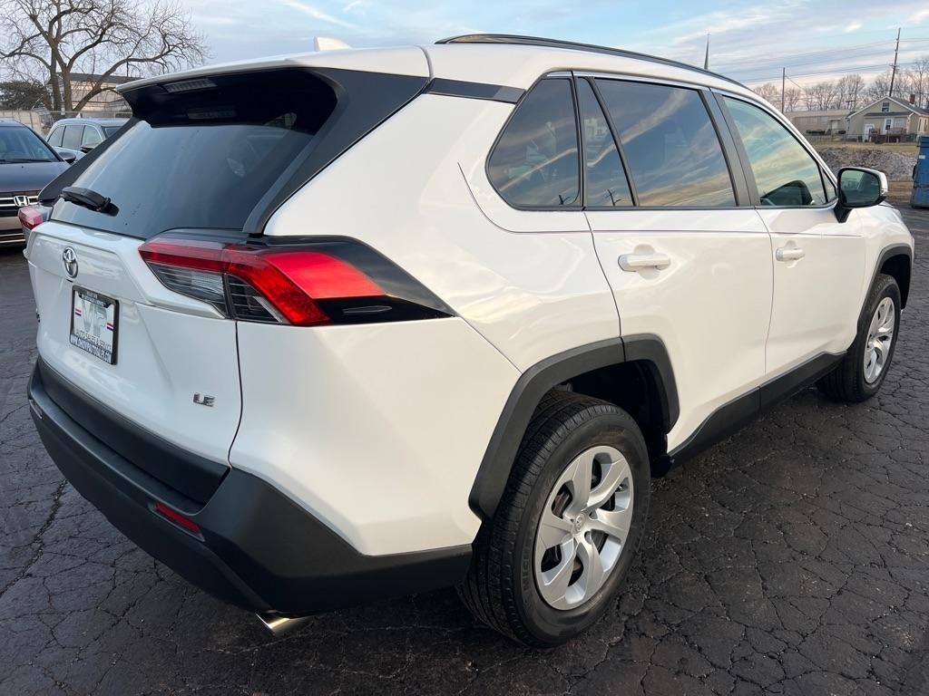 Toyota RAV4 LE 2019