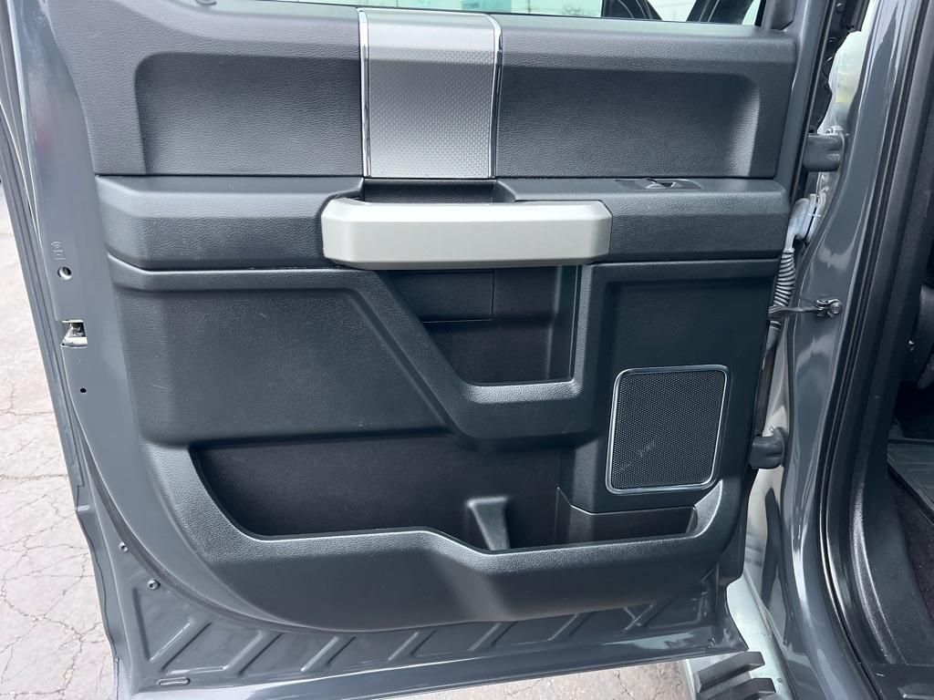 Ford F-150 Lariat SuperCrew 5.5-ft. Bed 4WD 2016