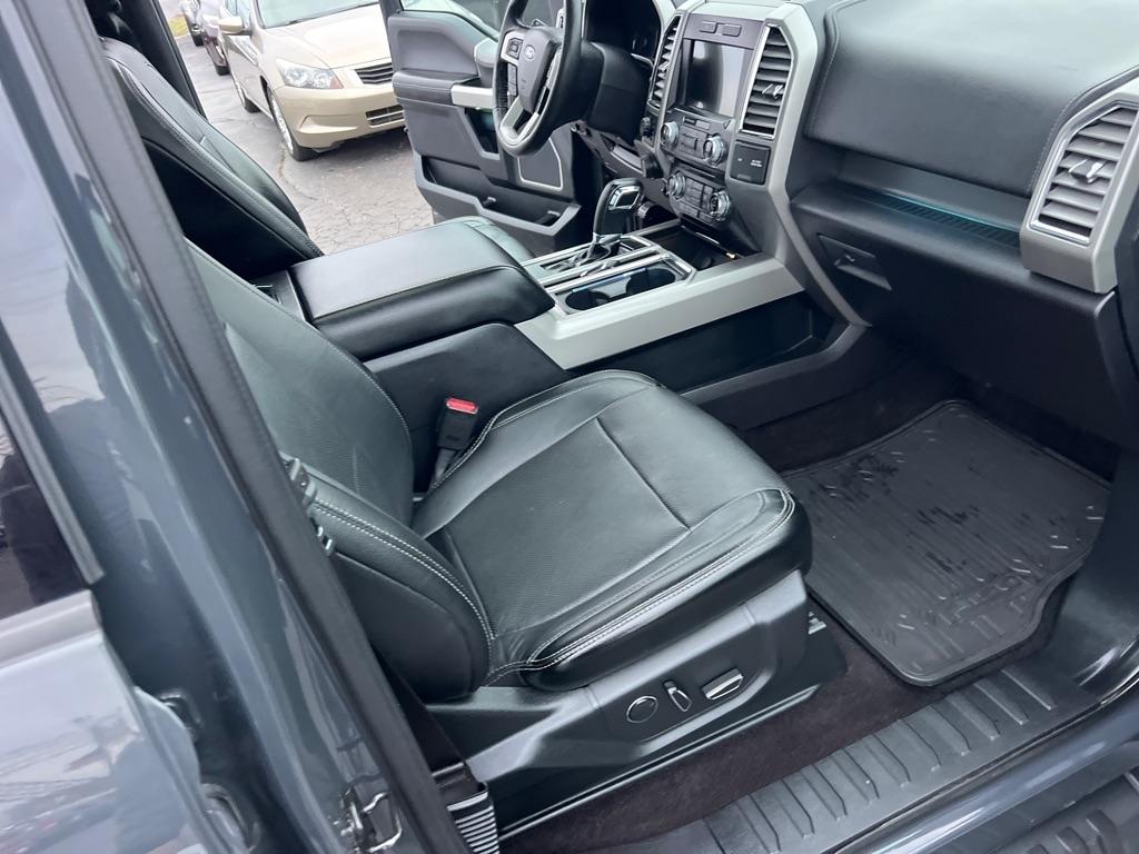 Ford F-150 Lariat SuperCrew 5.5-ft. Bed 4WD 2016