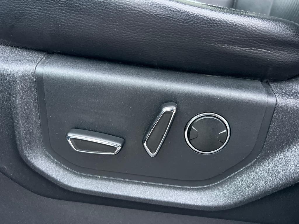 Ford F-150 Lariat SuperCrew 5.5-ft. Bed 4WD 2016