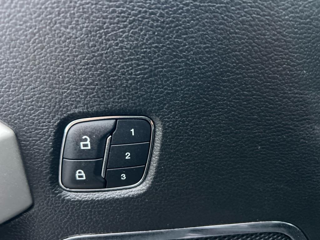 Ford F-150 Lariat SuperCrew 5.5-ft. Bed 4WD 2016