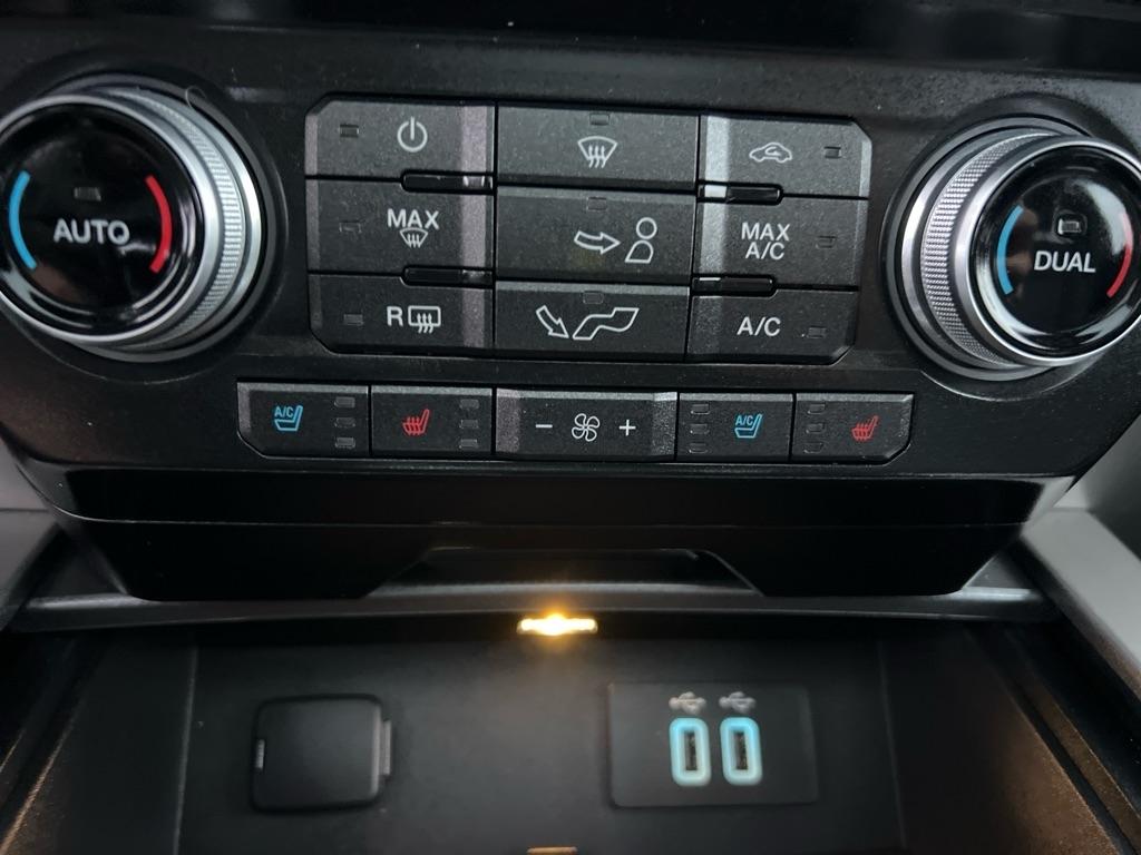 Ford F-150 Lariat SuperCrew 5.5-ft. Bed 4WD 2016