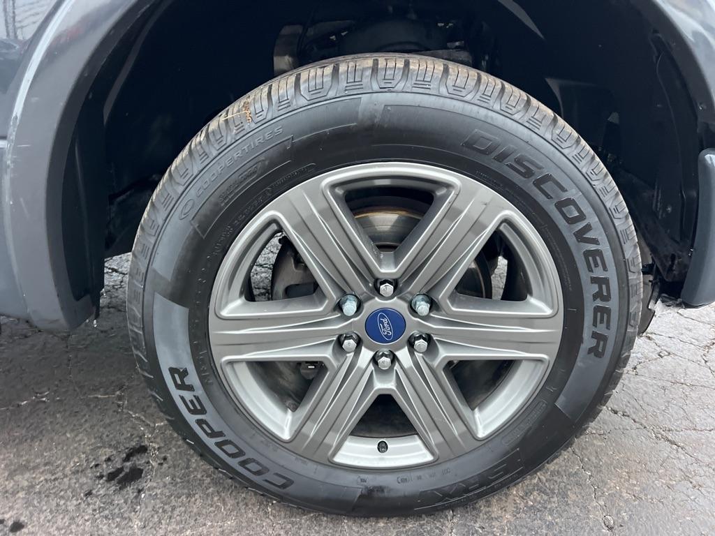 Ford F-150 Lariat SuperCrew 5.5-ft. Bed 4WD 2016