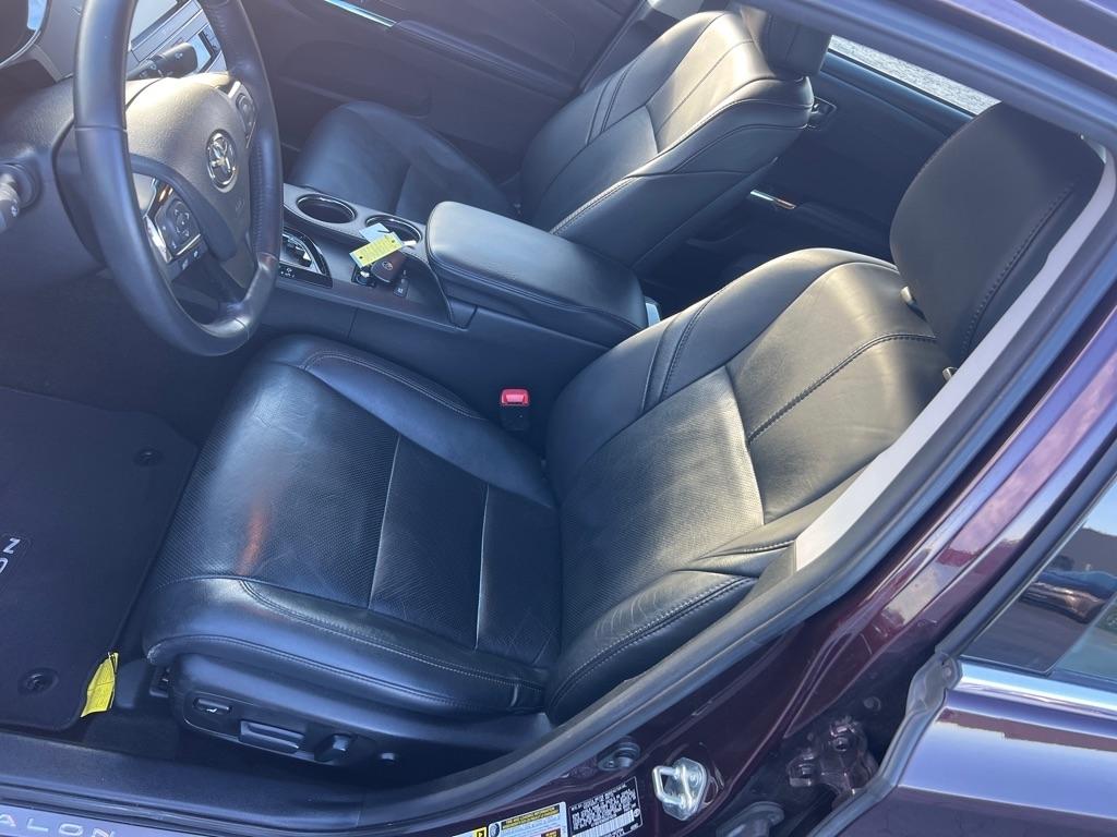 Toyota Avalon Hybrid Limited 2013