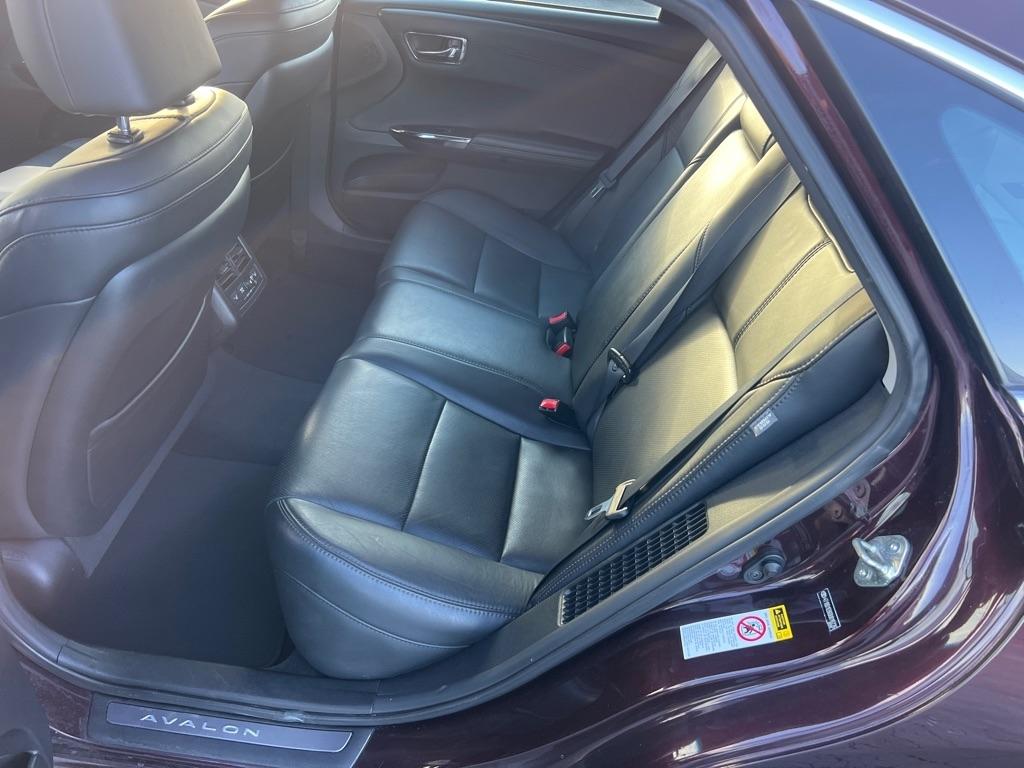 Toyota Avalon Hybrid Limited 2013