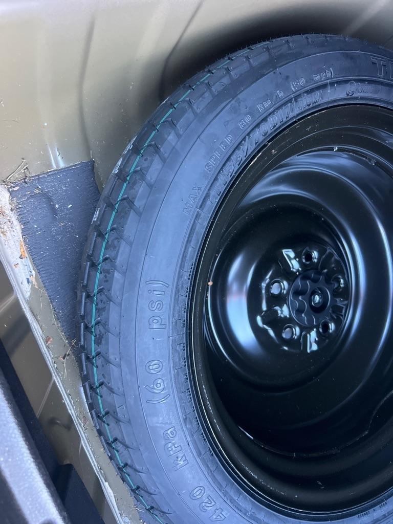 Toyota Avalon Hybrid Limited 2013