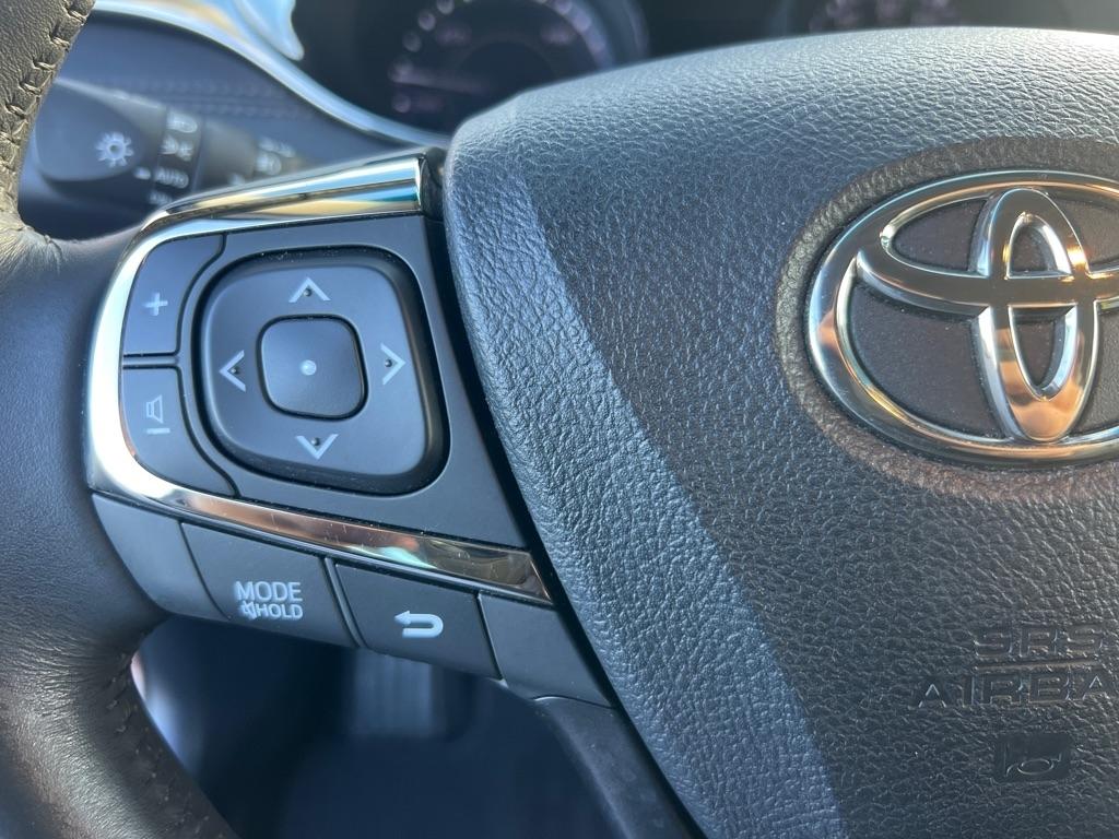 Toyota Avalon Hybrid Limited 2013