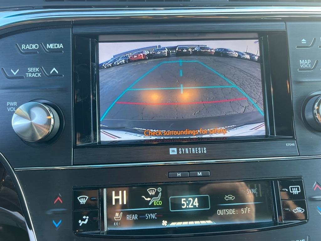 Toyota Avalon Hybrid Limited 2013