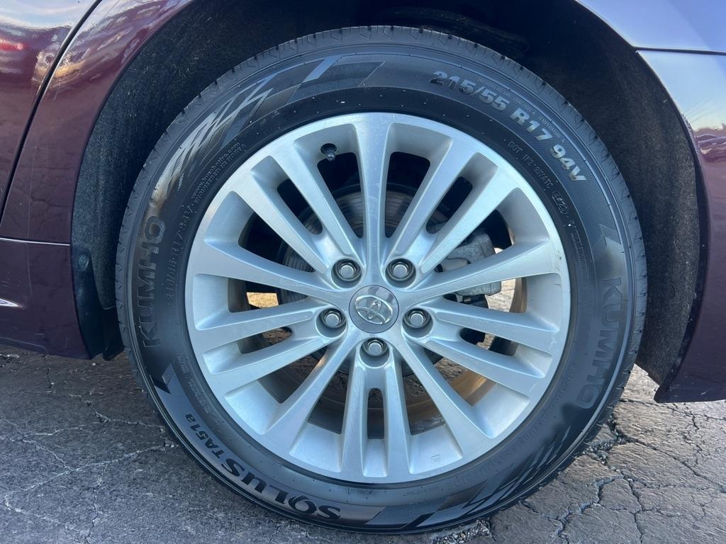 Toyota Avalon Hybrid Limited 2013