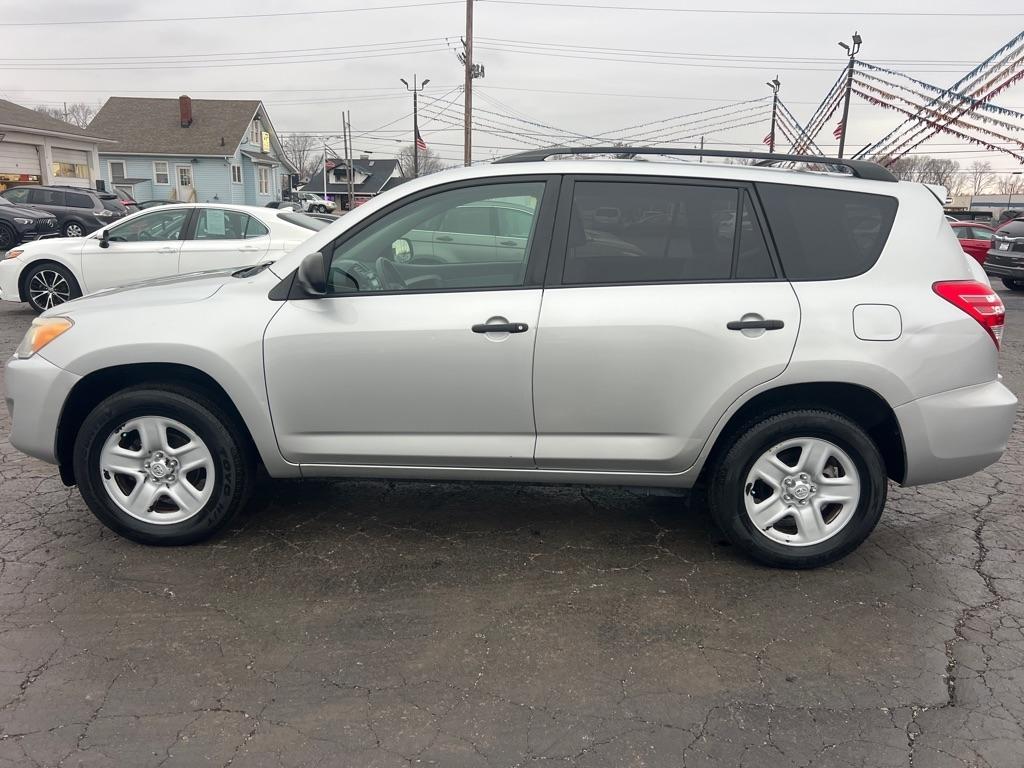 Toyota RAV4 Base I4 4WD 2011