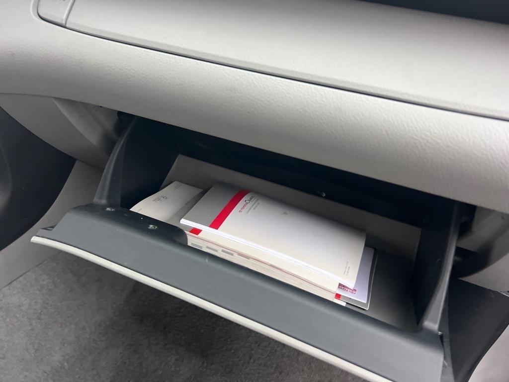 Toyota RAV4 Base I4 4WD 2011