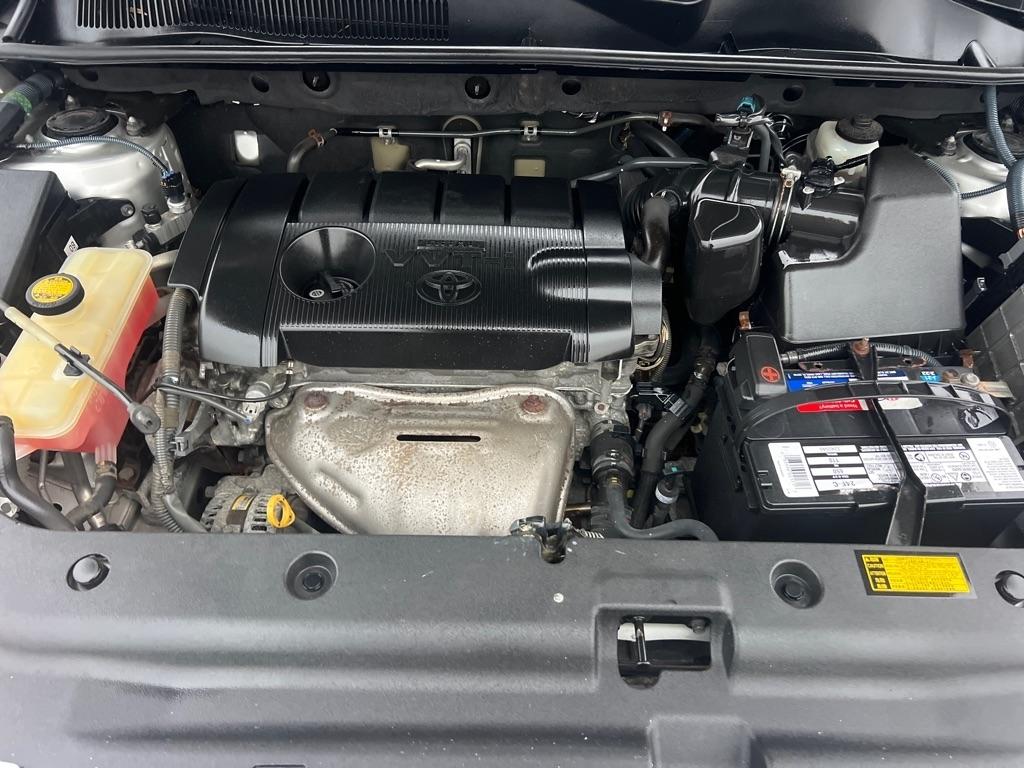 Toyota RAV4 Base I4 4WD 2011