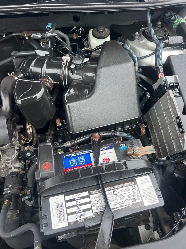 Toyota RAV4 Base I4 4WD 2011