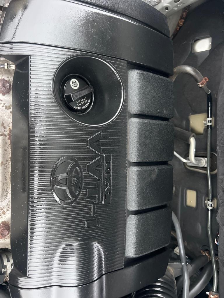 Toyota RAV4 Base I4 4WD 2011