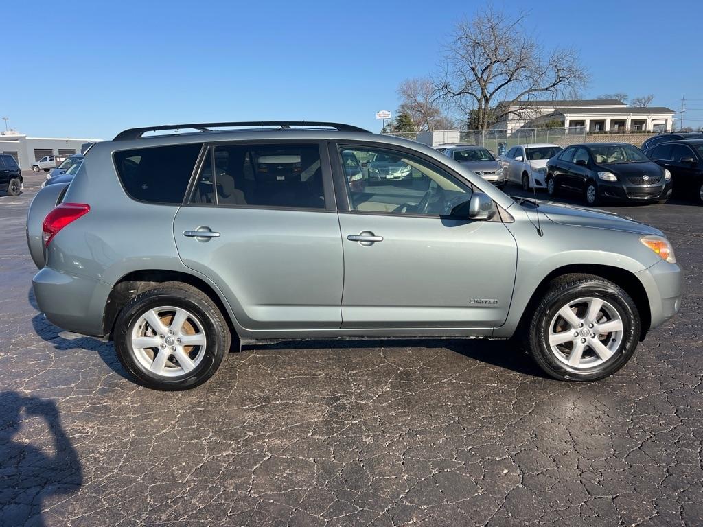 Toyota RAV4 Limited V6 4WD with 3rd Row 2008