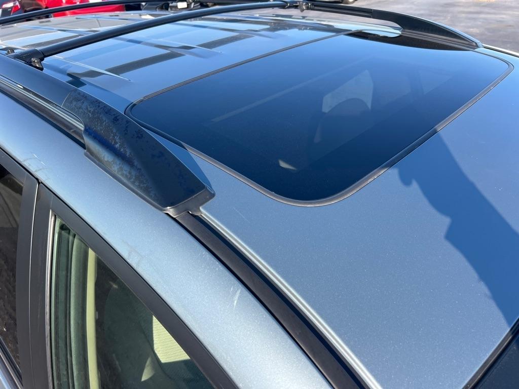 Toyota RAV4 Limited V6 4WD with 3rd Row 2008