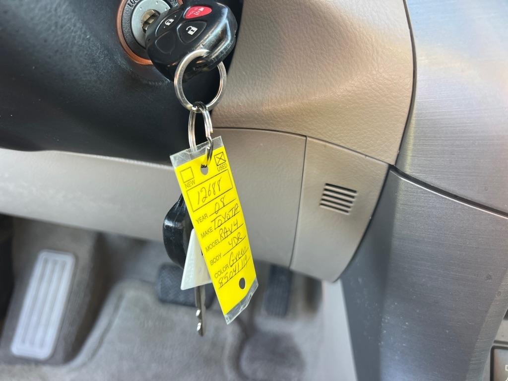 Toyota RAV4 Limited V6 4WD with 3rd Row 2008