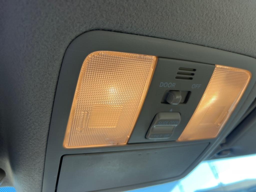 Toyota RAV4 Limited V6 4WD with 3rd Row 2008