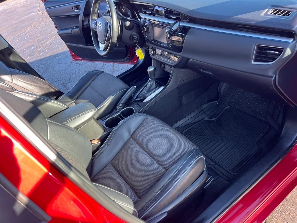 Toyota Corolla S Plus 6MT 2016