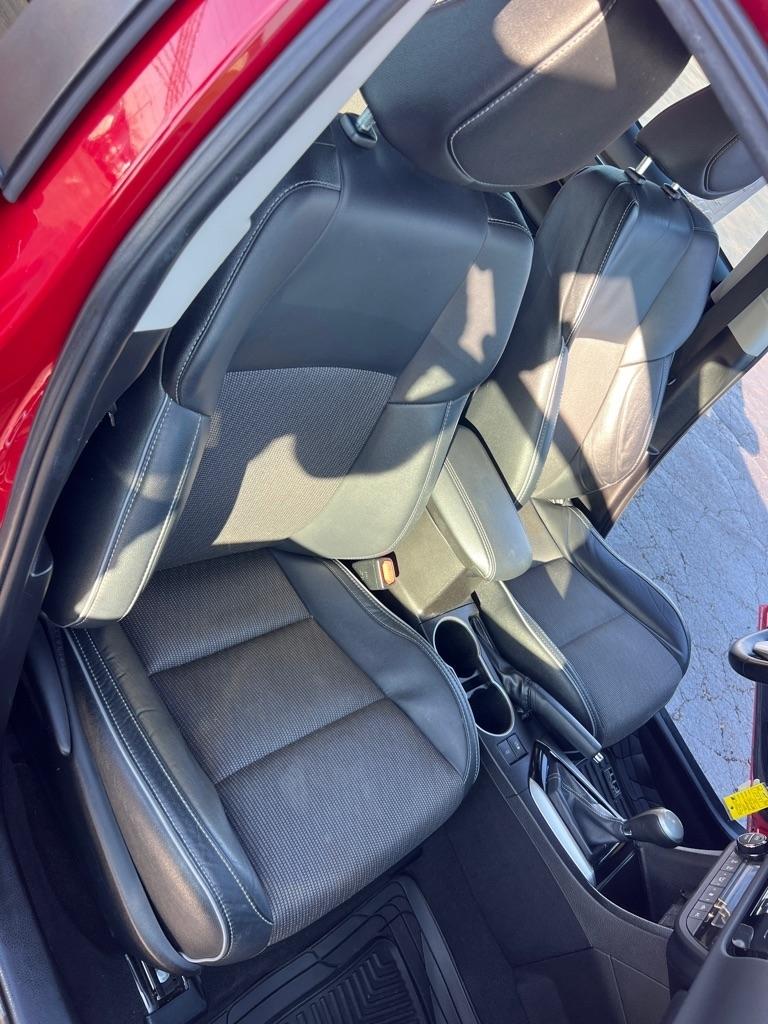 Toyota Corolla S Plus 6MT 2016