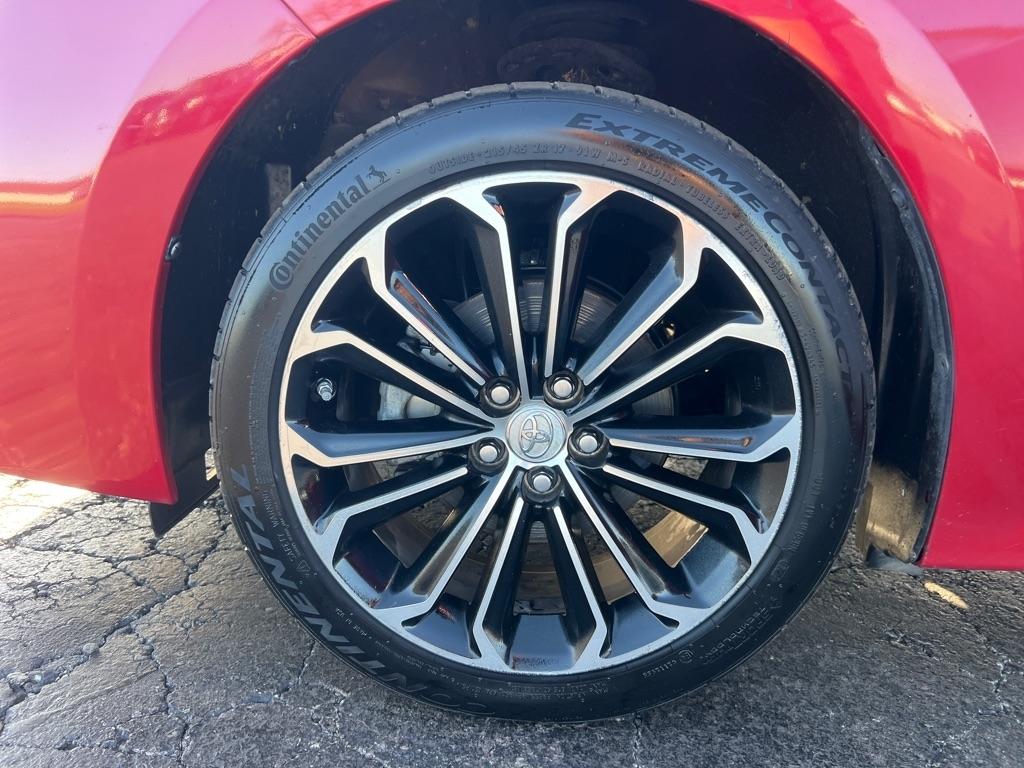 Toyota Corolla S Plus 6MT 2016