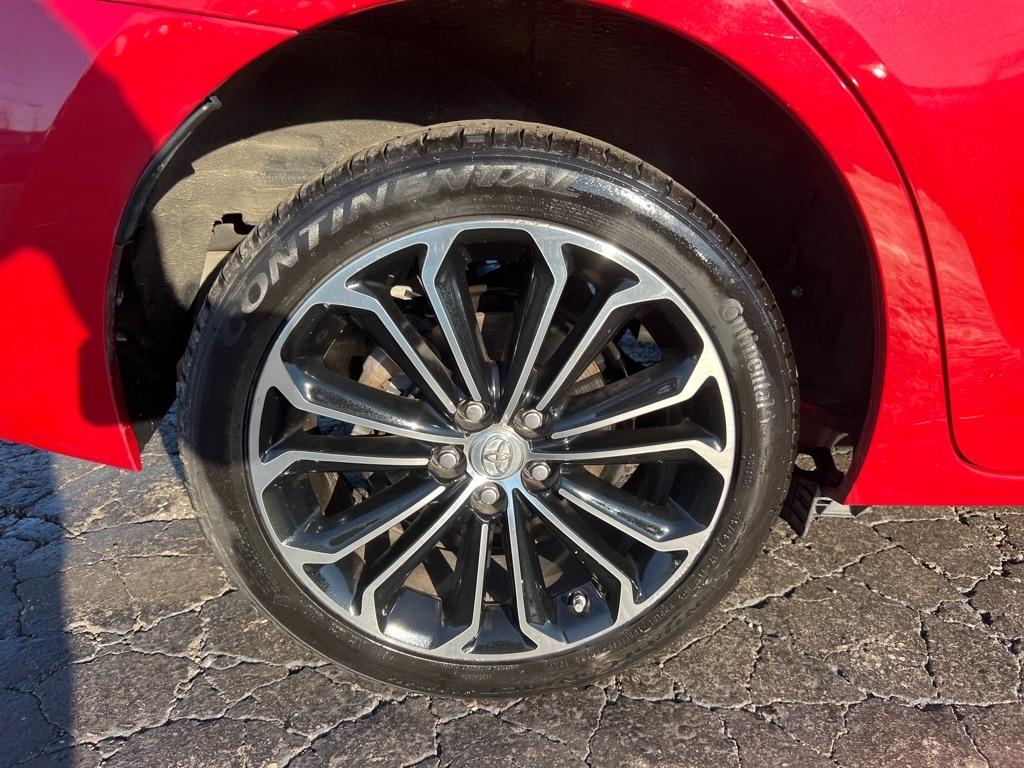 Toyota Corolla S Plus 6MT 2016