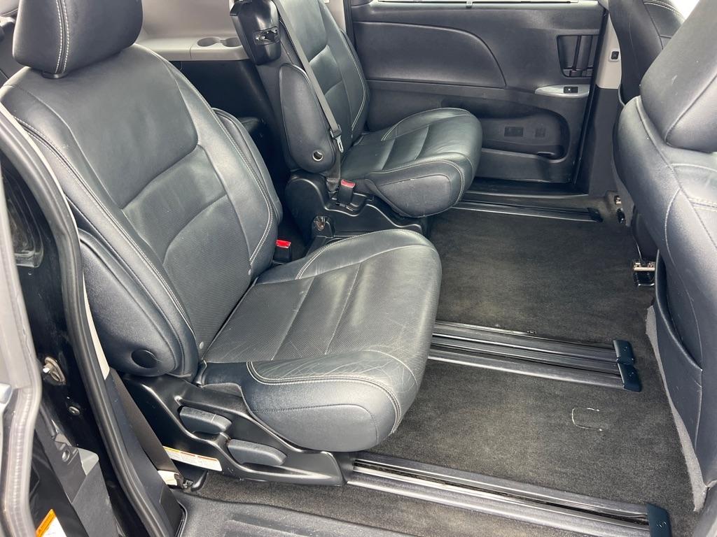 Toyota Sienna SE FWD 8-Passenger V6 2015