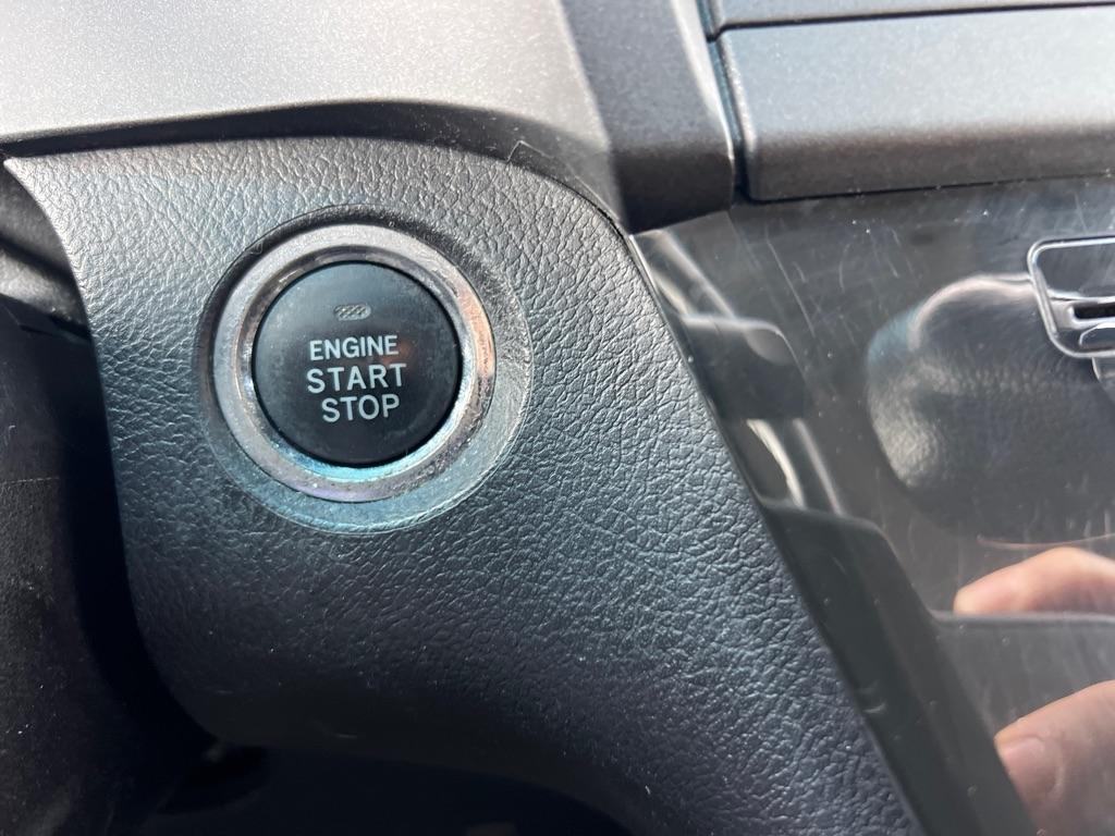 Toyota Sienna SE FWD 8-Passenger V6 2015