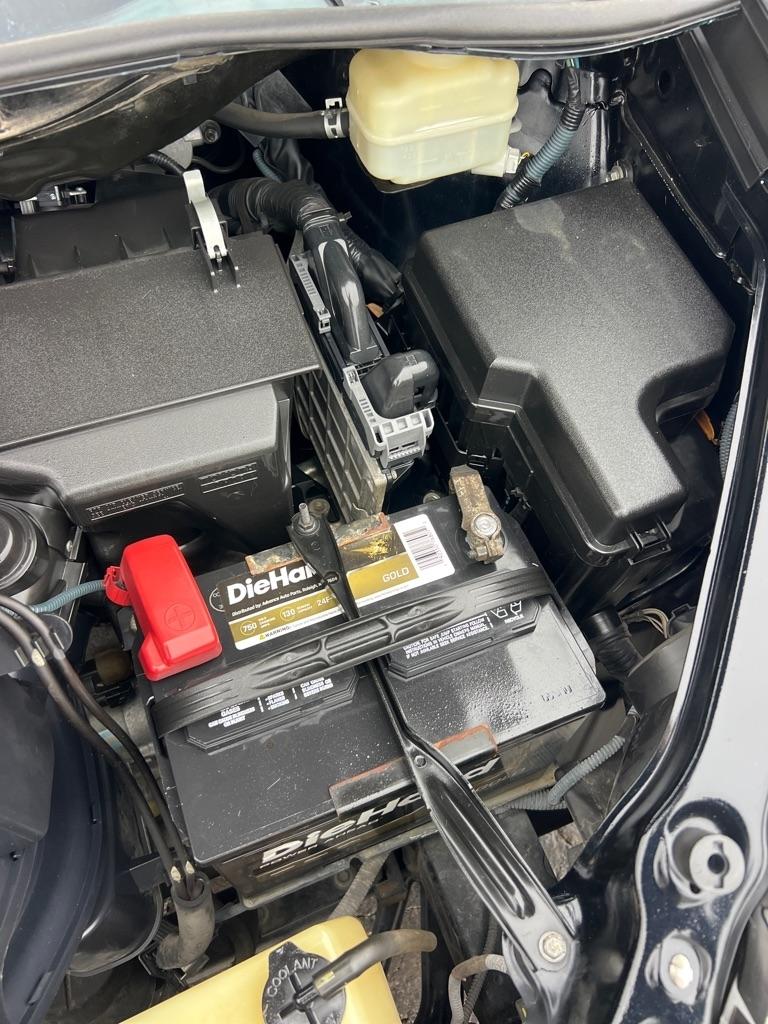 Toyota Sienna SE FWD 8-Passenger V6 2015