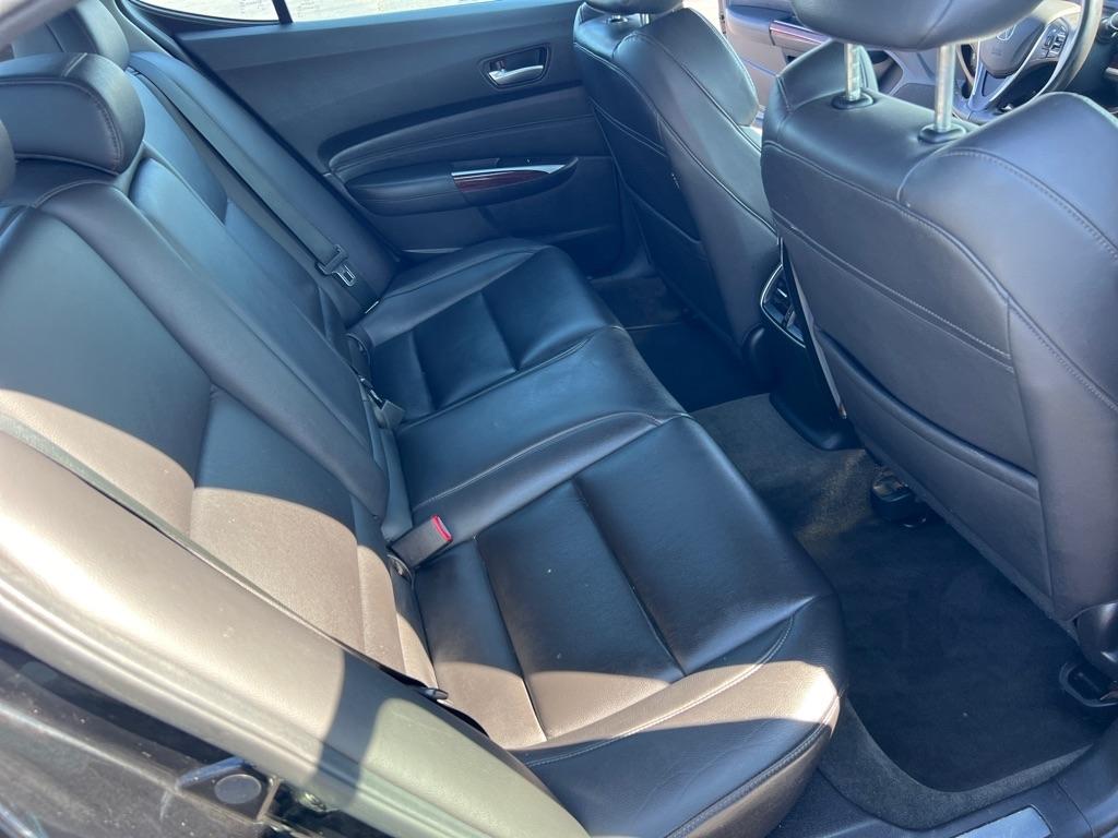 Acura TLX 9-Spd AT 2015