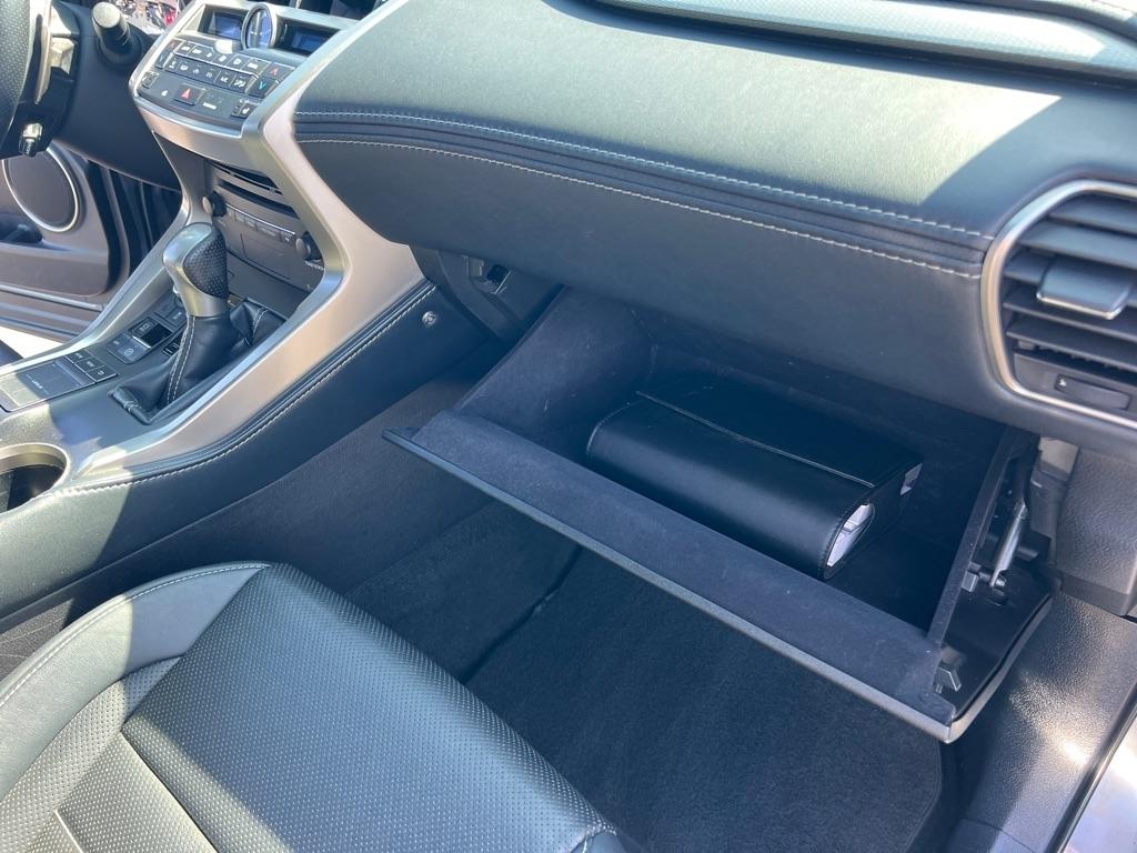 Lexus NX 200t FWD 2015