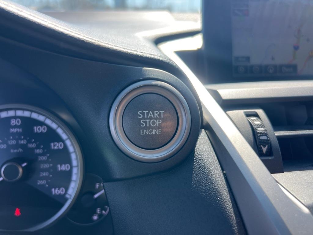 Lexus NX 200t FWD 2015