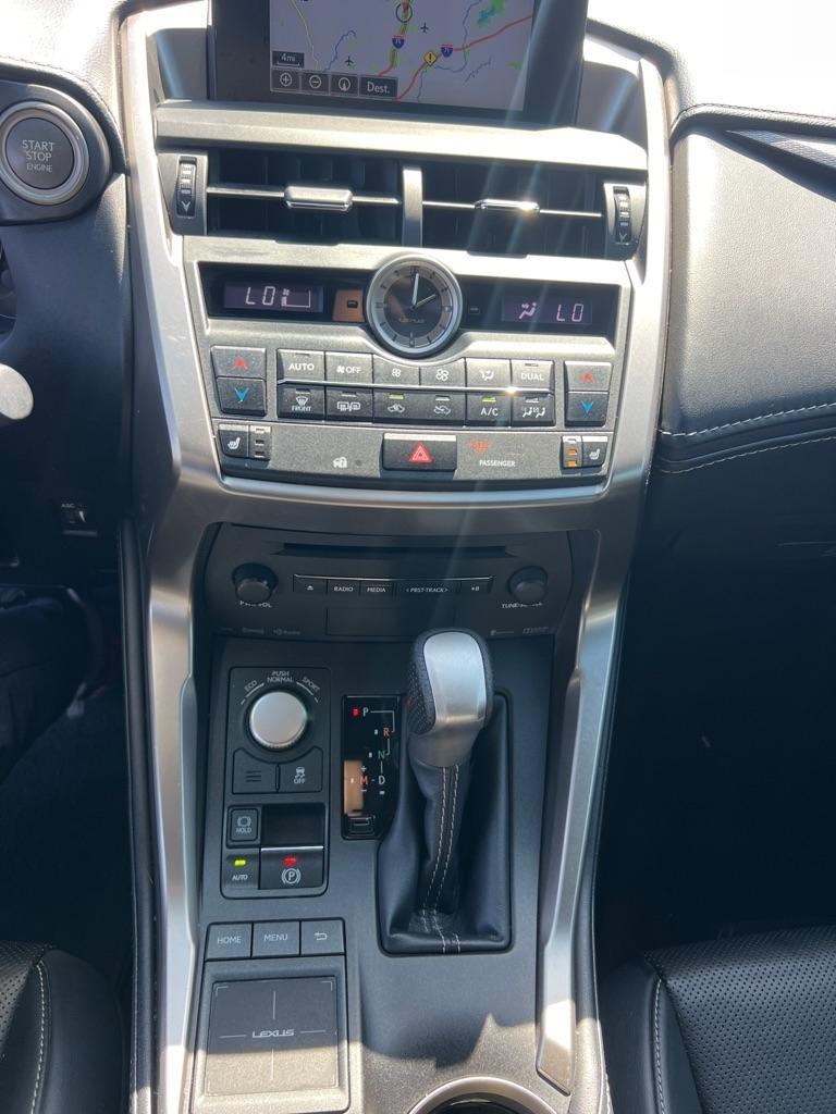 Lexus NX 200t FWD 2015