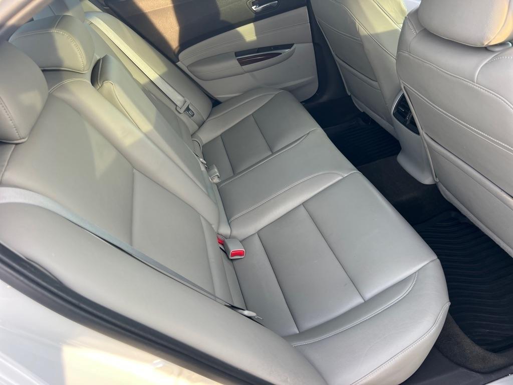 Acura TLX 8-Spd DCT 2016
