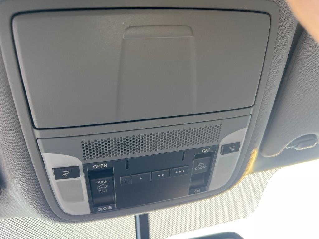 Acura TLX 8-Spd DCT 2016