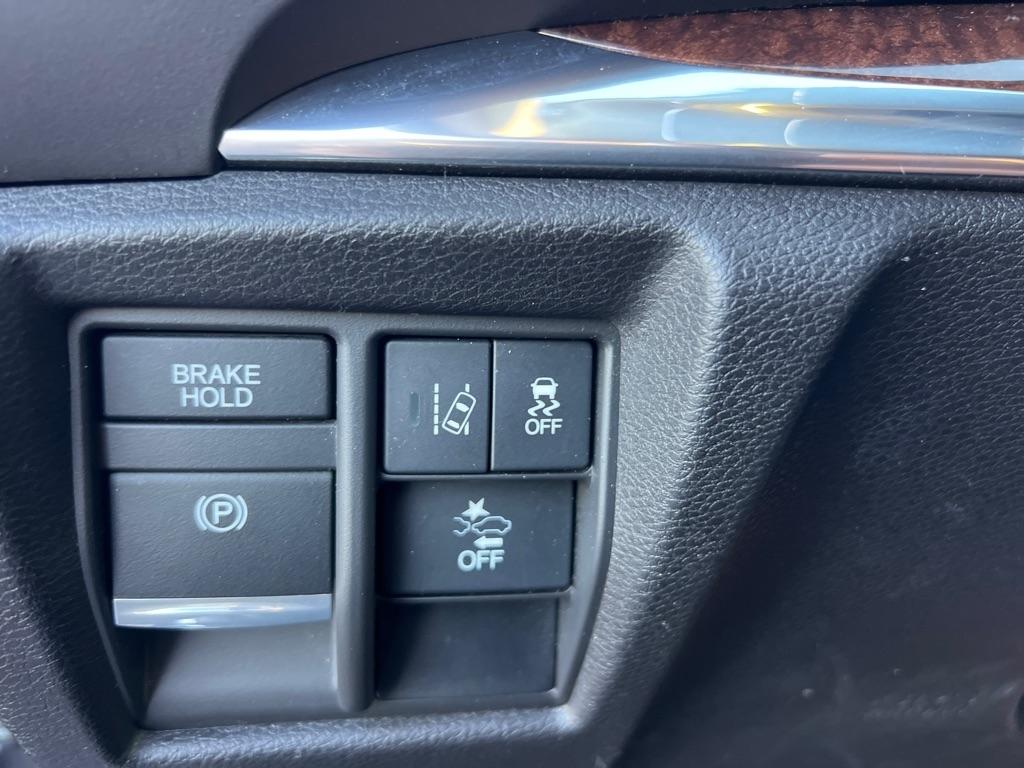 Acura MDX 9-Spd AT w/Tech Package 2017